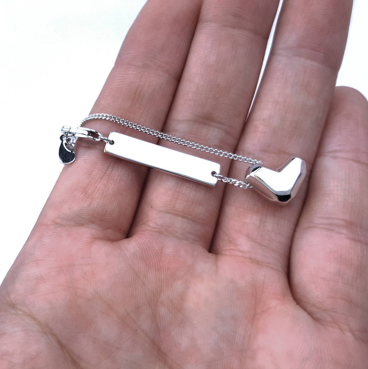 Personalized Bar Necklace, Diamond-faceted Heart, Gift for Mom, Mama Bear, Gold, Silver, Custom Cubs, Mother Gifts for Her, SEGC10004